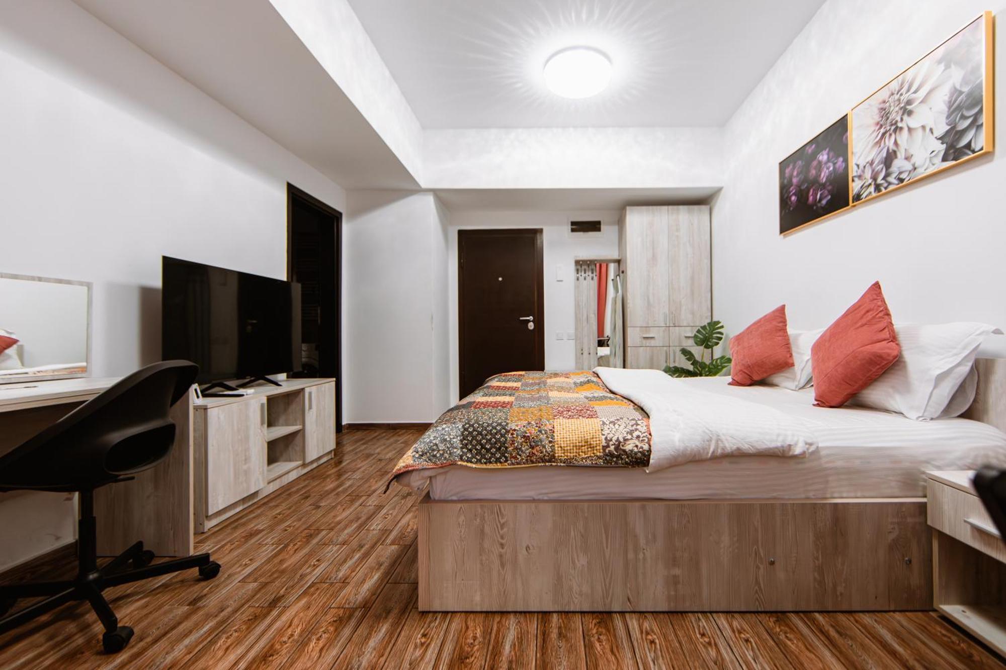 Zen 2 With Balcony * Bucarest